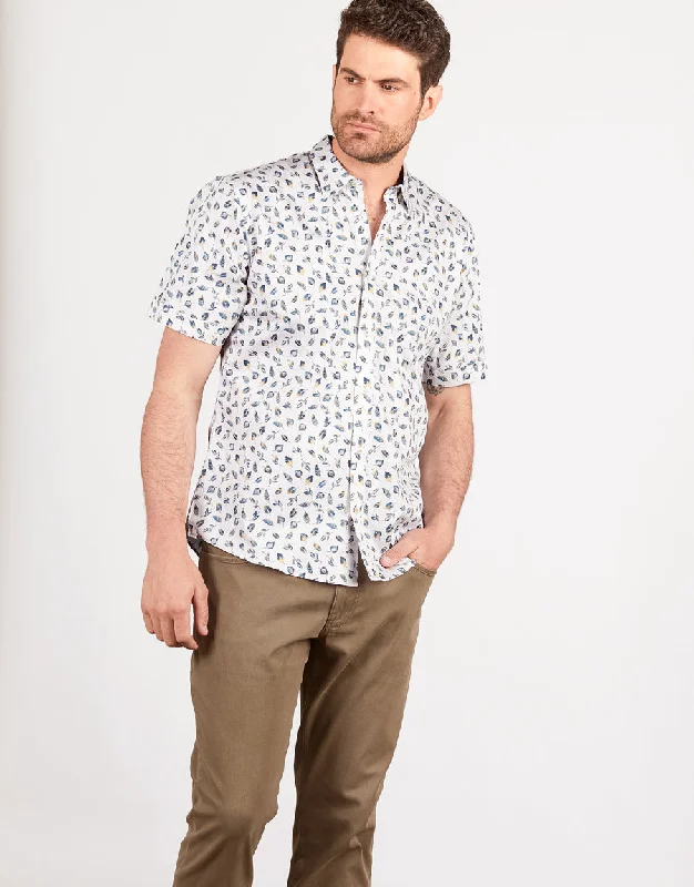 Slim Fit Men's Abstract - Print Short Sleeve Shirts in Yellow and Orange for a Bold and Fashion - Forward OutfitRaglan Leaf Print Short Sleeve Shirt