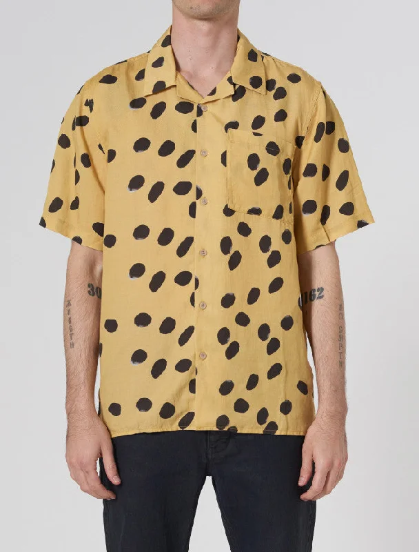 Slim Fit Men's Abstract - Print Short Sleeve Shirts in Yellow and Orange for a Bold and Fashion - Forward OutfitNeuw Curtis SS Dot Shirt Sol