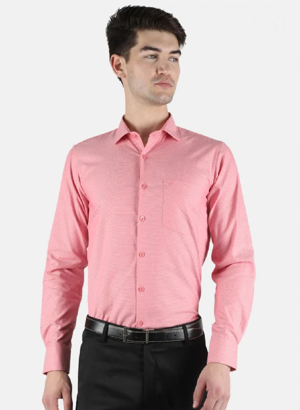 Plus Size Men's Striped Chambray Casual Shirts with a Spread Collar for a Preppy AppearanceMen Pink Printed Shirt