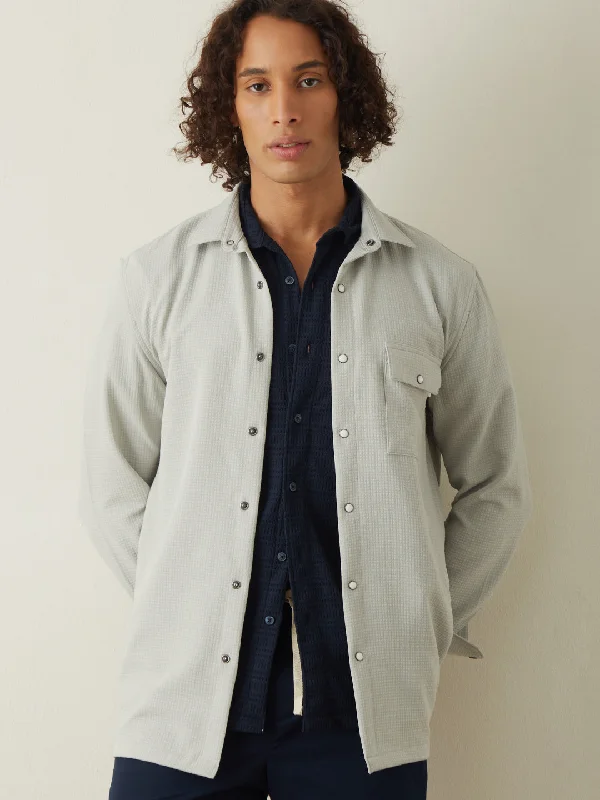 Men's Two - Tone Contrast Panel Casual Shirts in White and Navy for a Stylish and Eye - Catching DesignPista Plain Casual Shirt