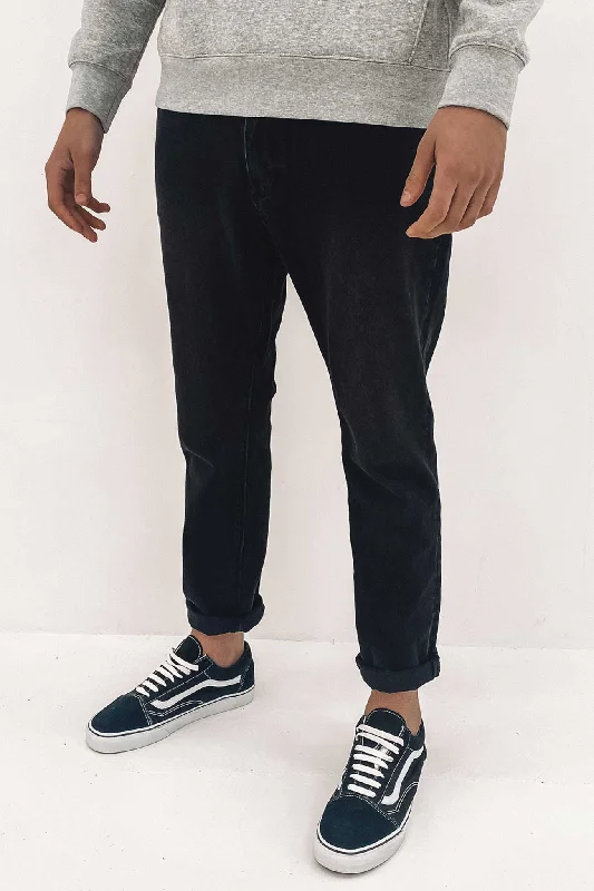 Plus Size Men's Bootcut Jeans with a Relaxed Waist for a Classic and Comfortable FitA Straight Jean Nu Wave Black