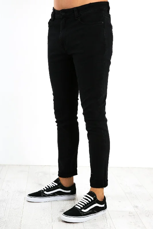 Men's Jeans with a Frayed Hem for a Casual and Effortless StyleWhatever Jean Dark Hollows