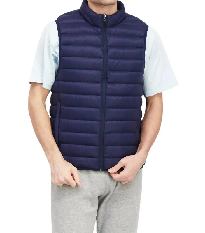 Slim - fit men coats in navy blue for a classic and sophisticated appearanceMen's Performance Water Resistant Vest In Blue