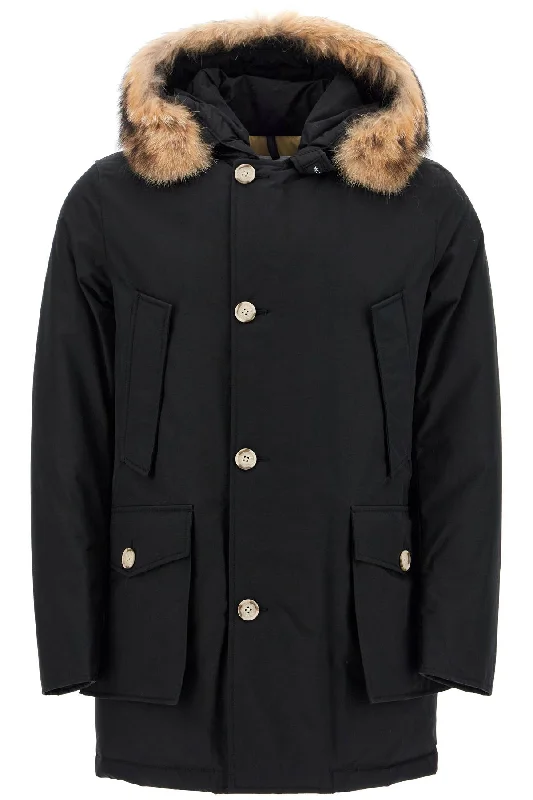 Men coats with a contrasting trim for a fashion - forward aestheticWoolrich Men's "Arctic Parka In Ramar Cloth