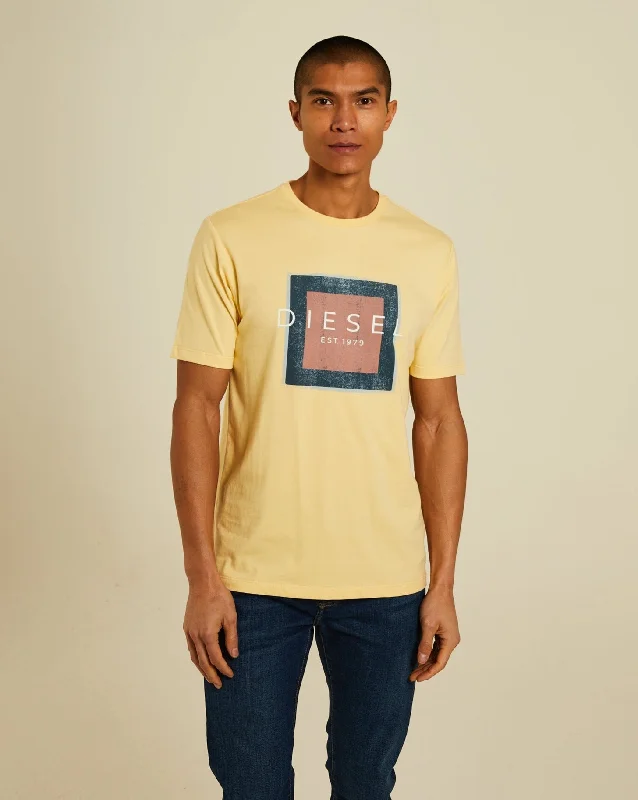 Men's mock - neck t - shirts with a modern and sleek styleFreeman Tee Lemon Sorbet